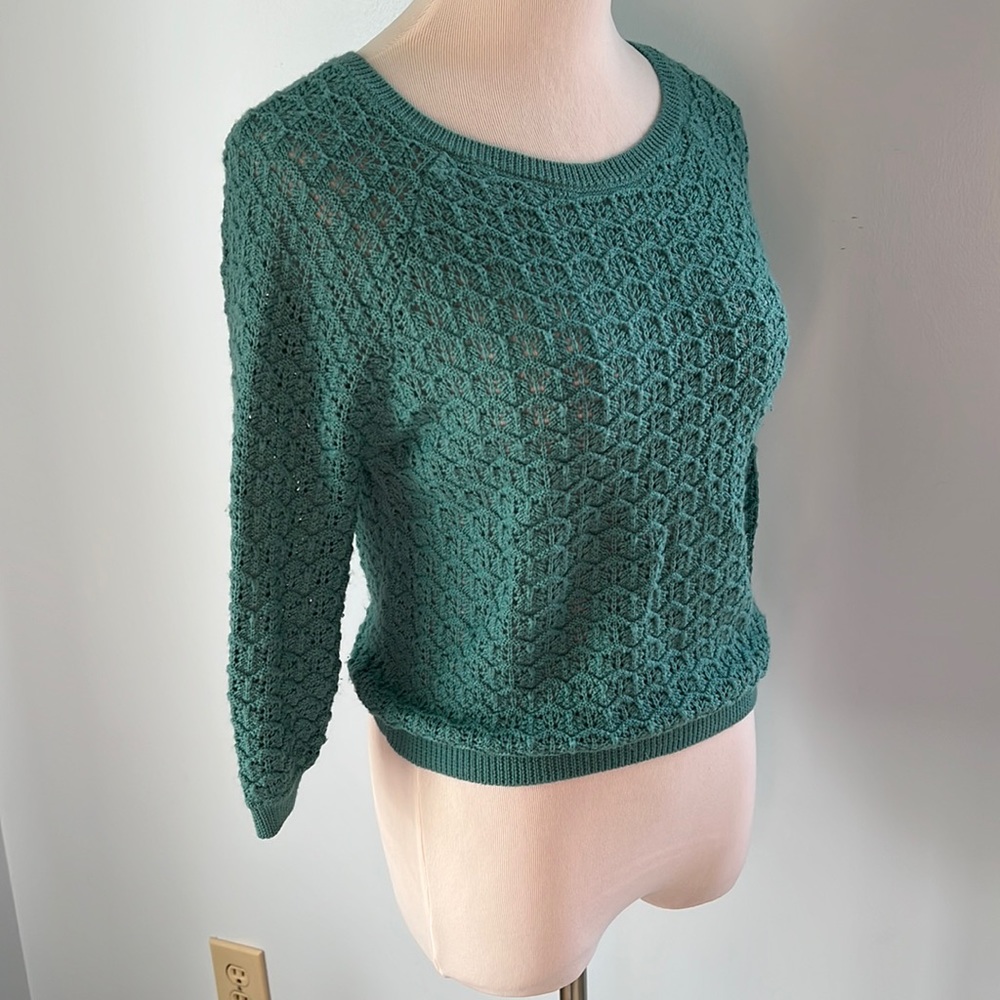 Sweater turquoise color size 160